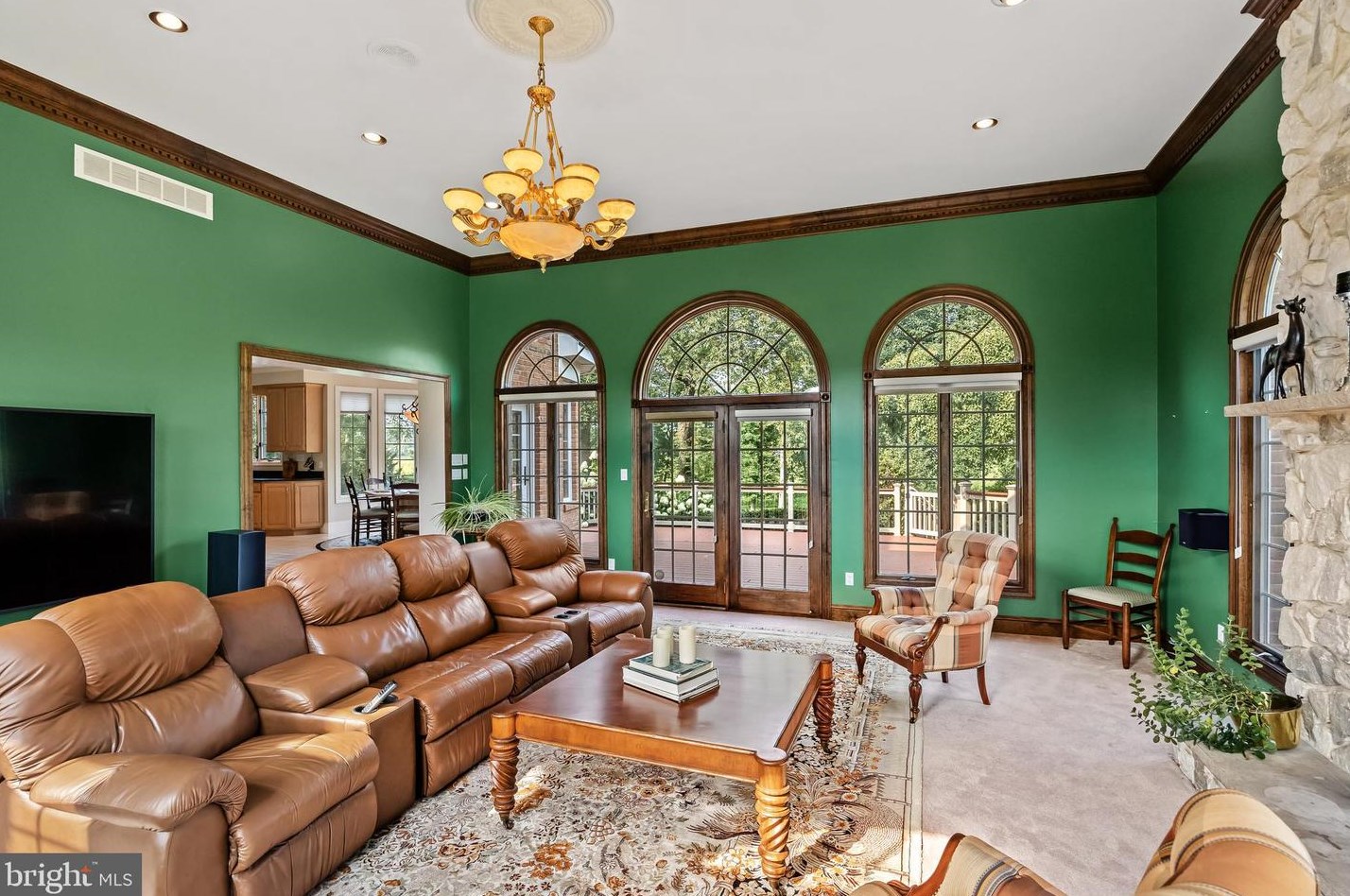 34 Cv Rd, Moorestown NJ 08057-3950 exterior