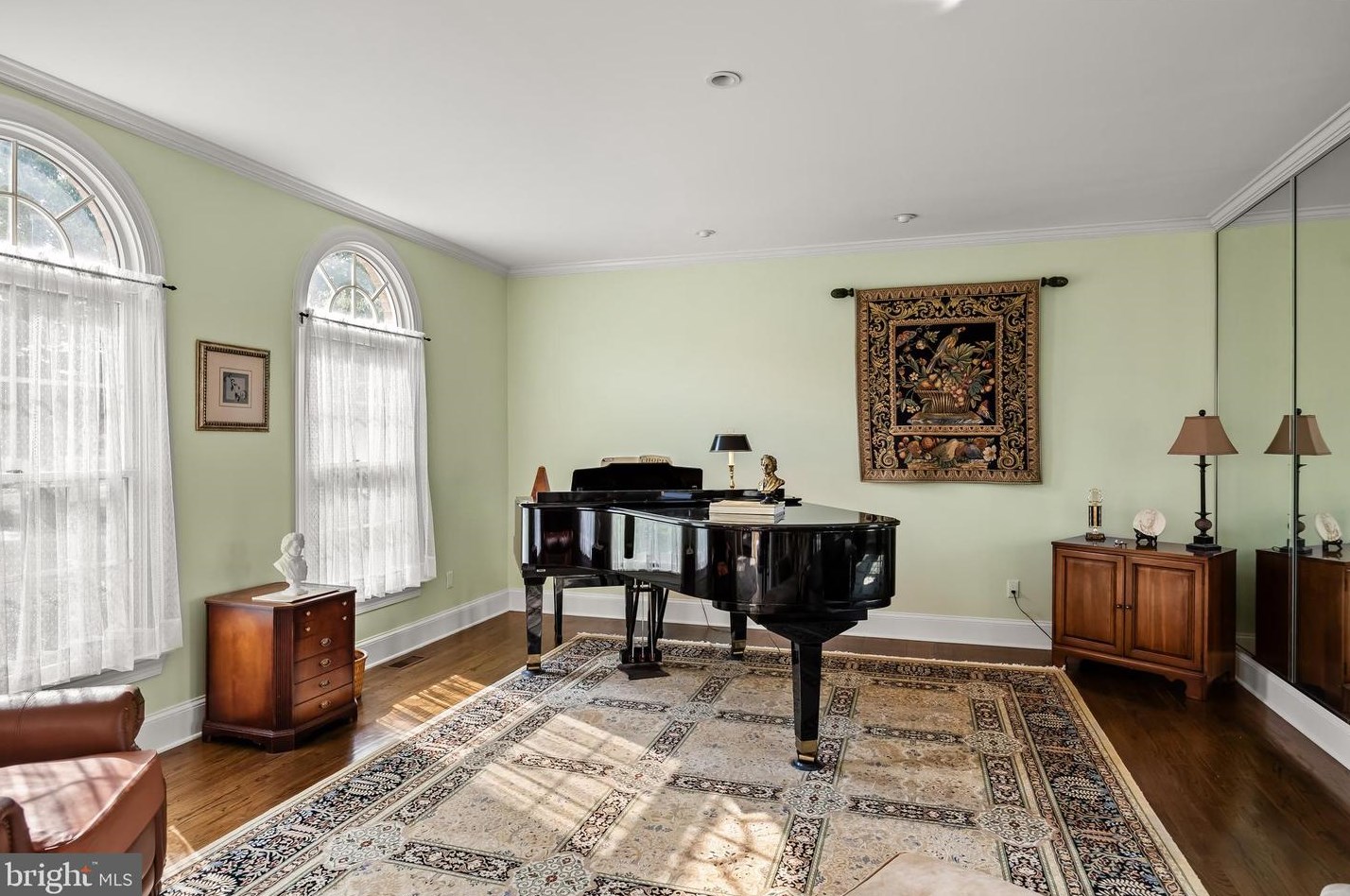 34 Cv Rd, Moorestown NJ 08057-3950 exterior