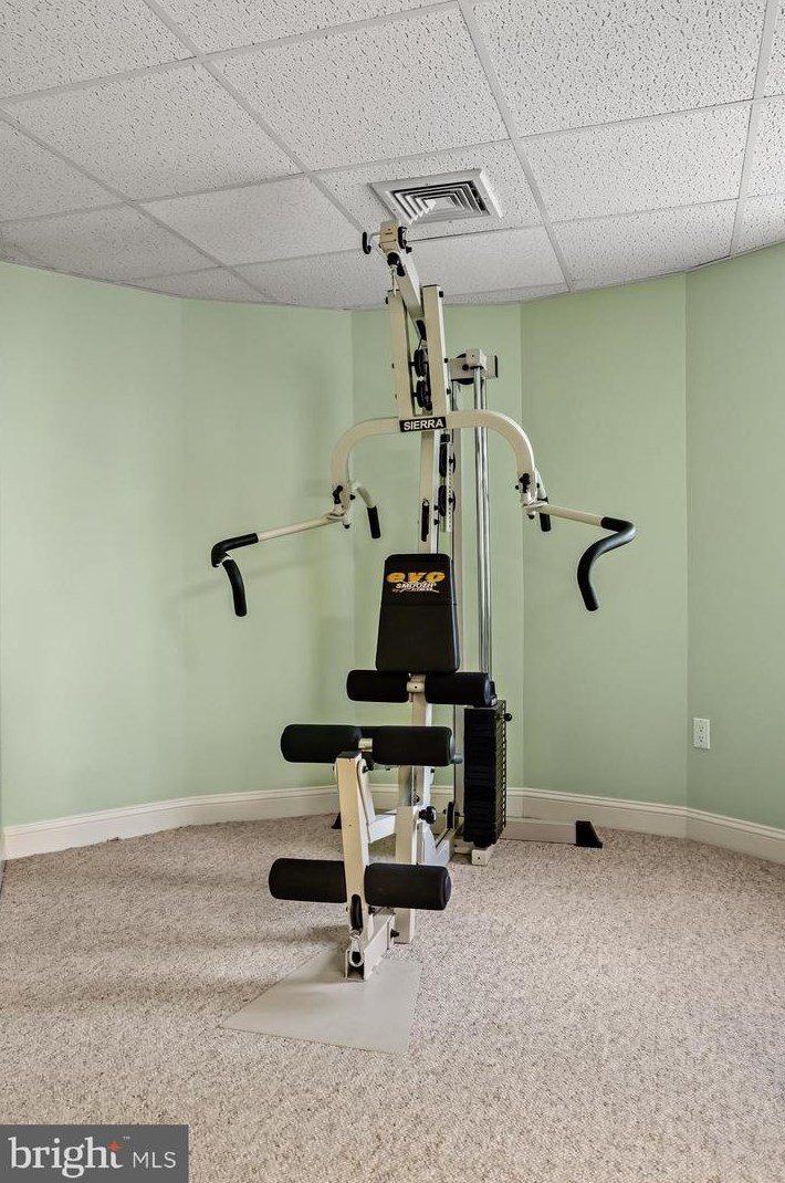 34 Cv Rd, Moorestown NJ 08057-3950 exterior