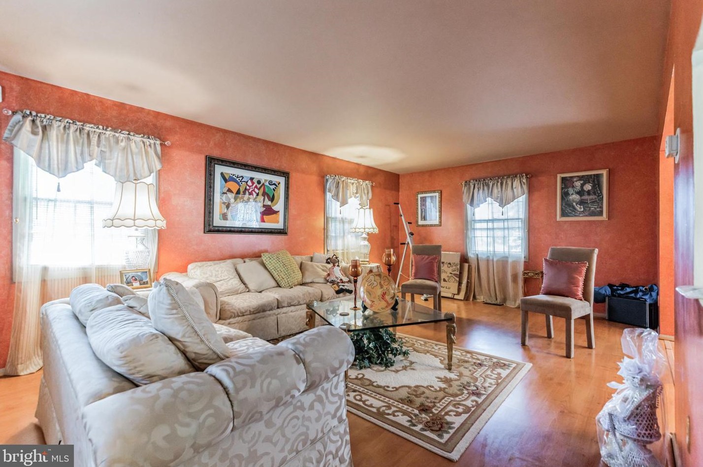 26 Tweedstone Ln, Willingboro, NJ 08046
