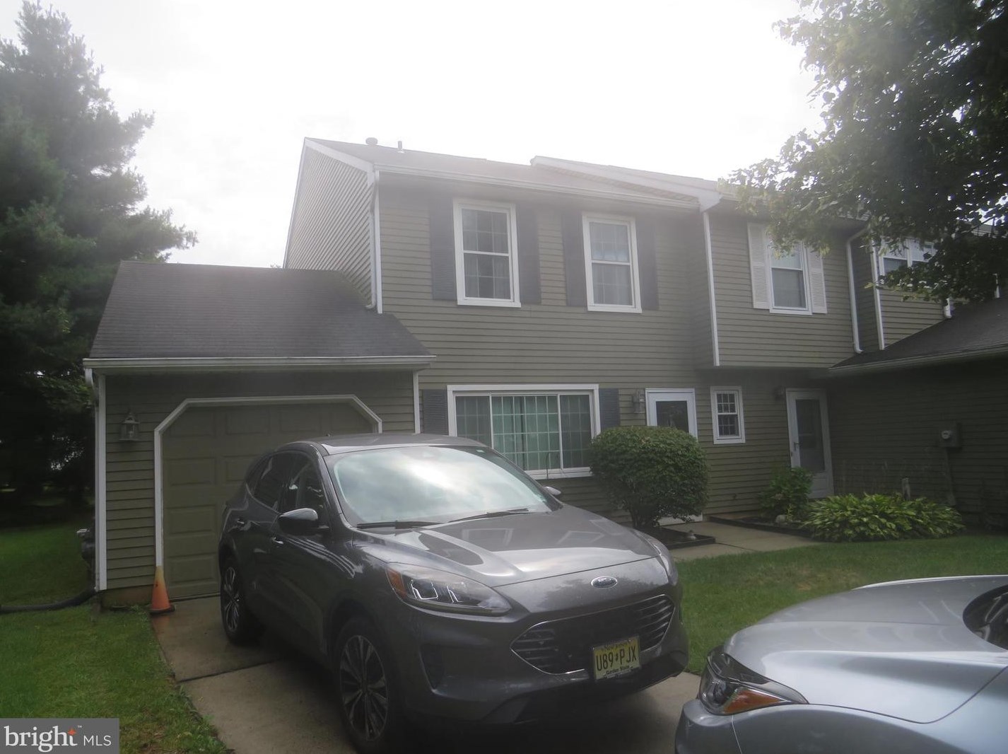 13 Deerfield Ct, Chesterfield, NJ 08505-3116