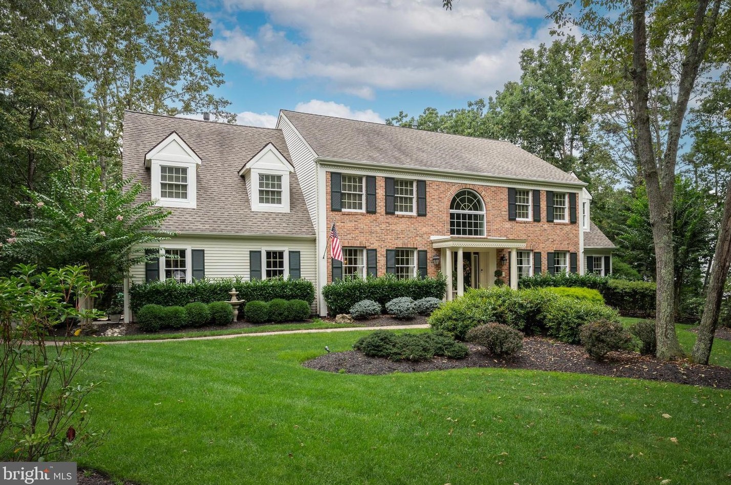 2 Splitrail Ln, Medford, NJ 08055-3516