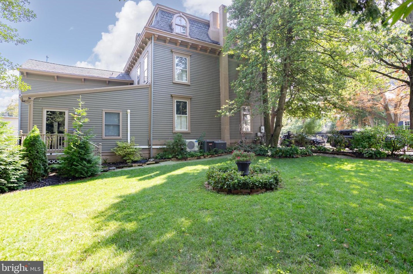 25 Farnsworth Ave, Chesterfield NJ  08505-1346 exterior