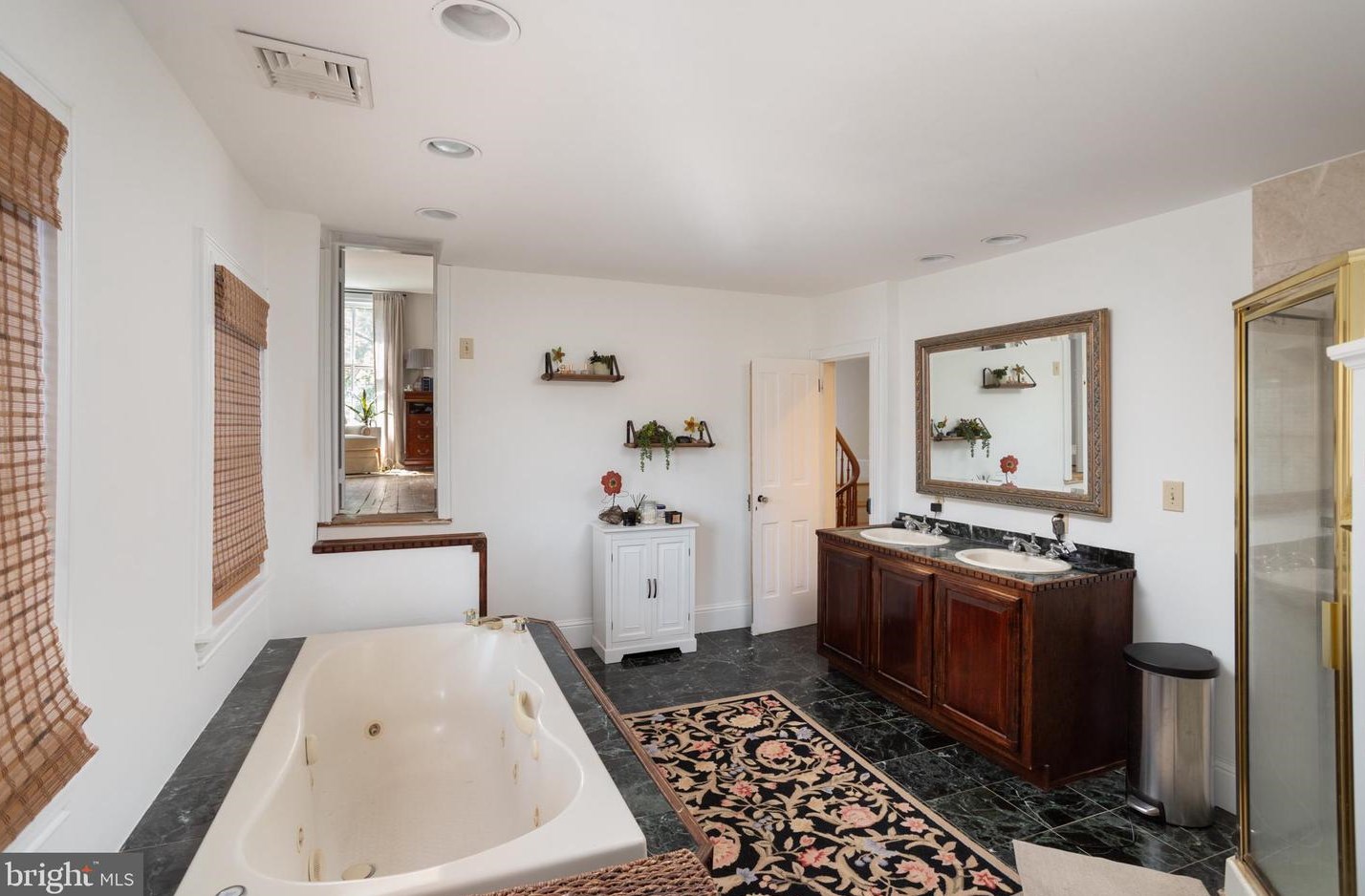 25 Farnsworth Ave, Chesterfield NJ  08505-1346 exterior