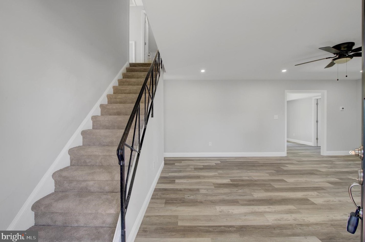 55 Medford Ln, Willingboro, NJ 08046