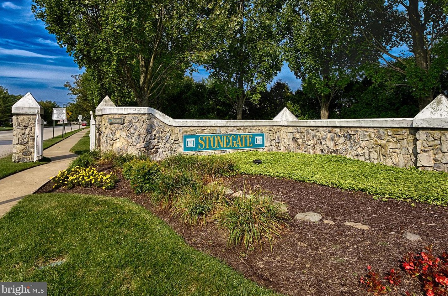 1805 Stokes Rd, Mount Laurel, NJ 08054