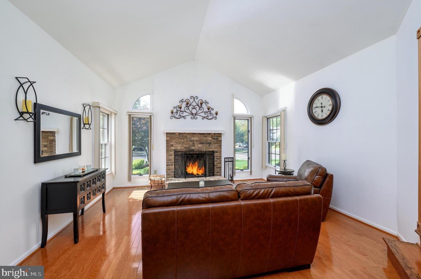 1 Edinburgh Ln, Mount Laurel NJ  08054-1203 exterior