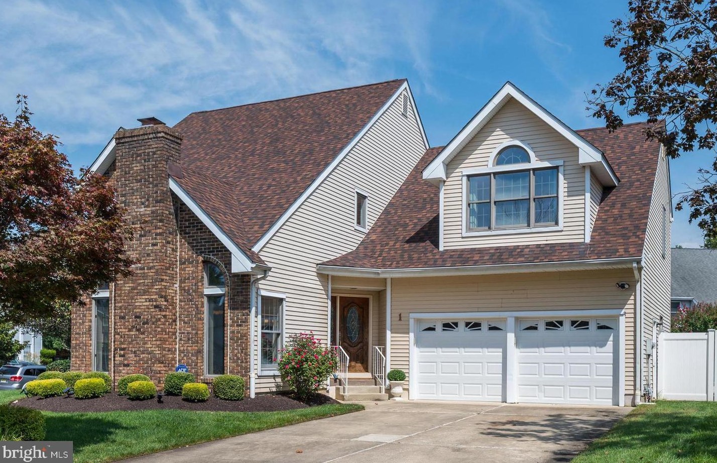 1 Edinburgh Ln, Mount Laurel, NJ 08054-1204