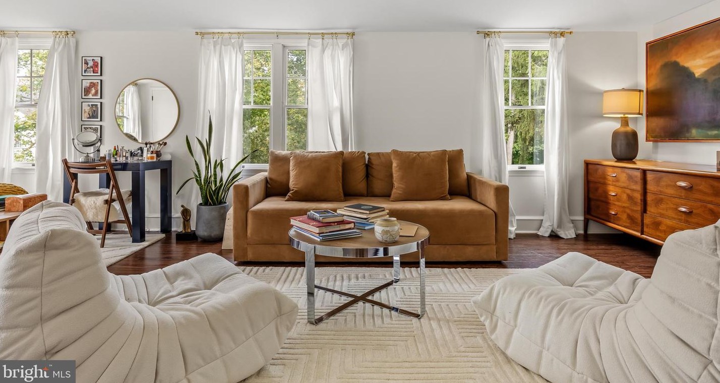 15 Maple Ave, Moorestown NJ 08057-1860 exterior