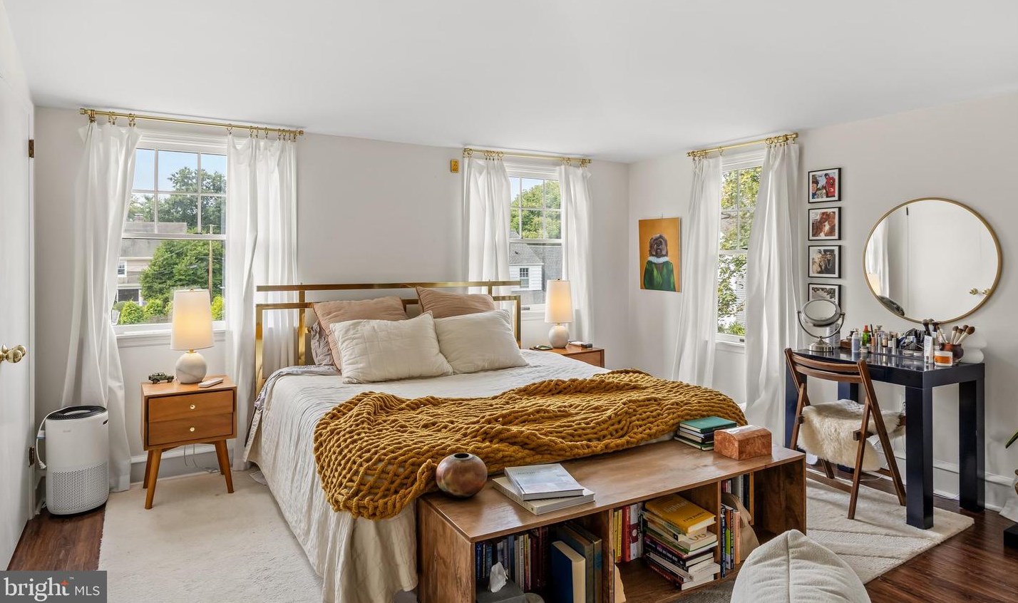 15 Maple Ave, Moorestown NJ 08057-1860 exterior