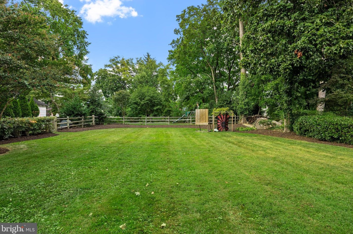 15 Maple Ave, Moorestown NJ 08057-1860 exterior