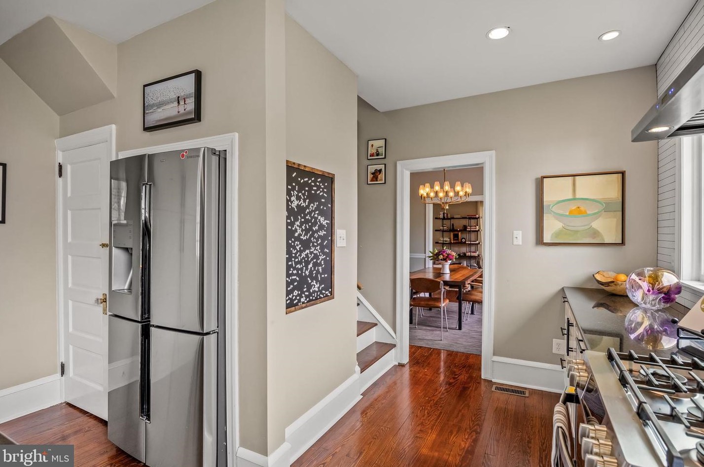 15 Maple Ave, Moorestown NJ 08057-1860 exterior