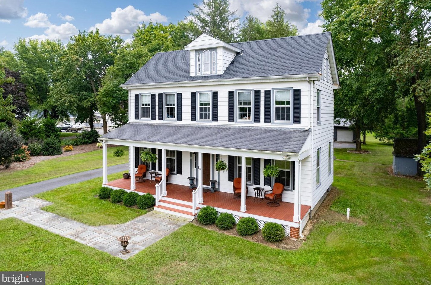 10 Newbold Ln, Chesterfield, NJ 08515-9606
