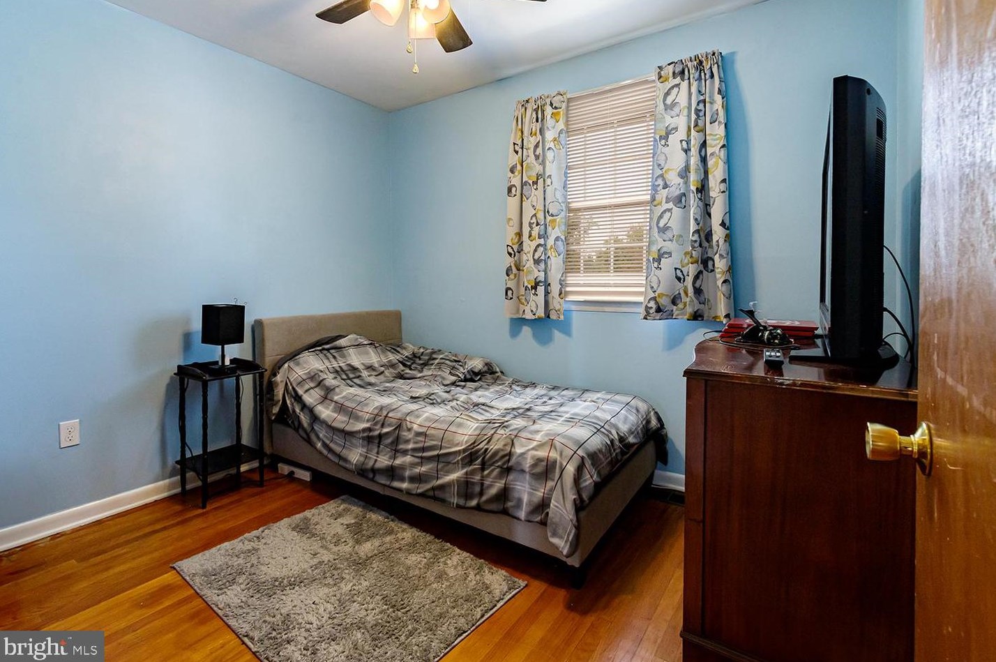113 Beechwood Dr, Mount Laurel NJ  08054-1040 exterior