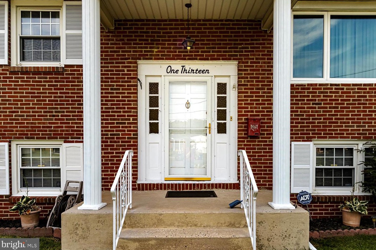 113 Beechwood Dr, Mount Laurel NJ  08054-1040 exterior