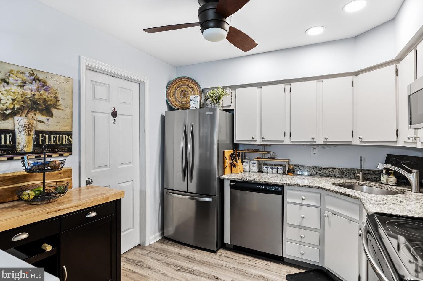 3 Bluebell Ln, Mount Laurel NJ  08054-3506 exterior