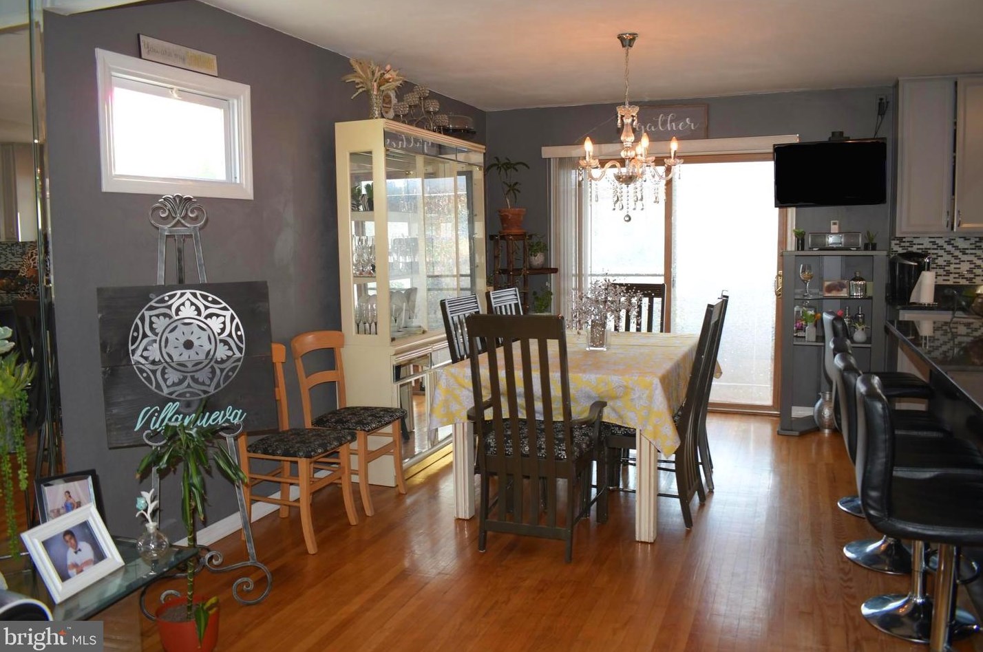 12 Crestwood Dr, Burlington NJ 08016-3112 exterior