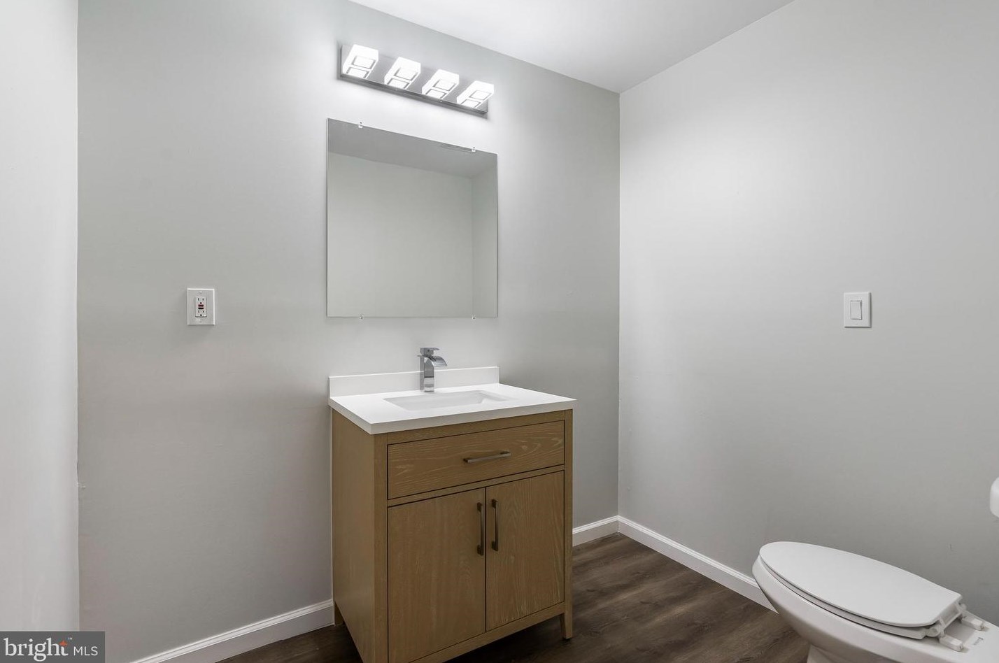 4304 Bridgeboro Rd, Moorestown NJ 08057-1417 exterior