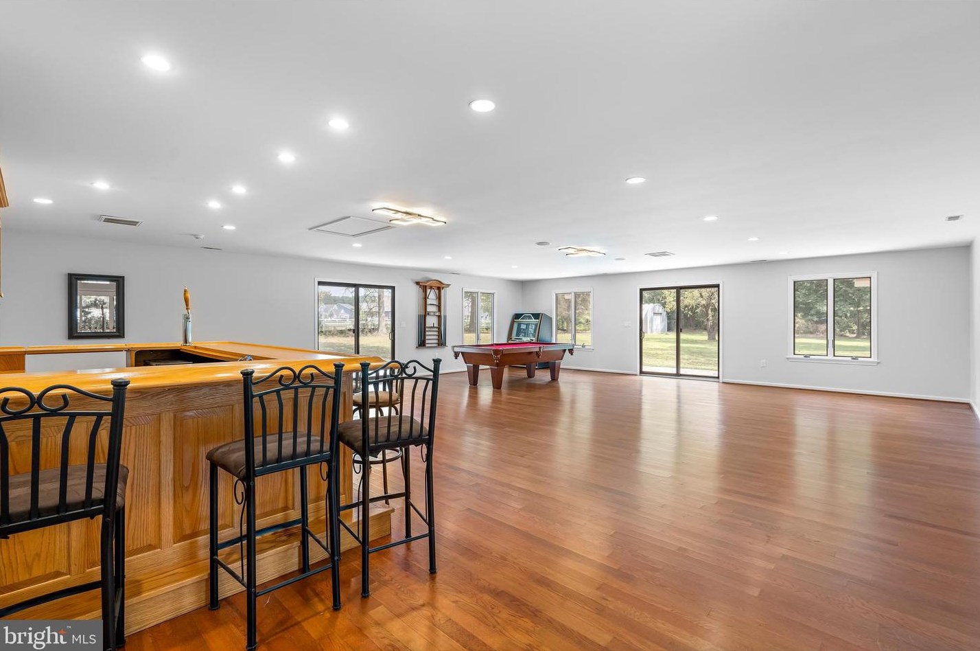 4304 Bridgeboro Rd, Moorestown NJ 08057-1417 exterior