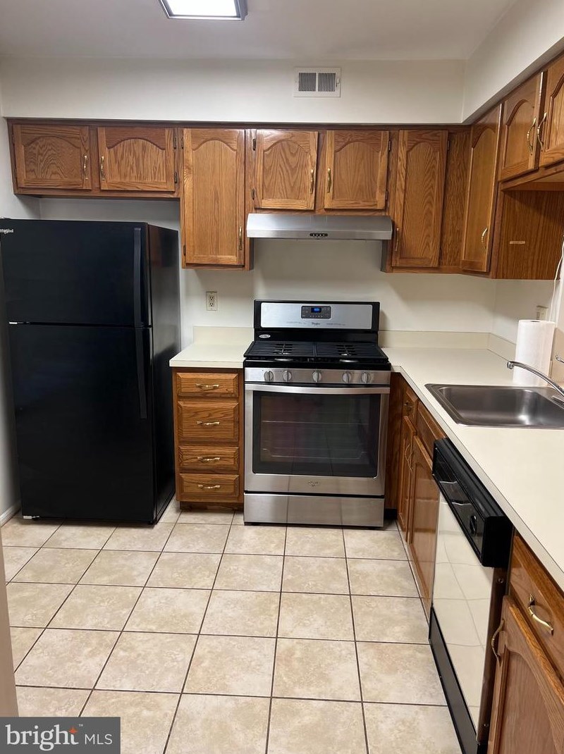 5505 Albridge Way, Mount Laurel NJ  08054-2656 exterior