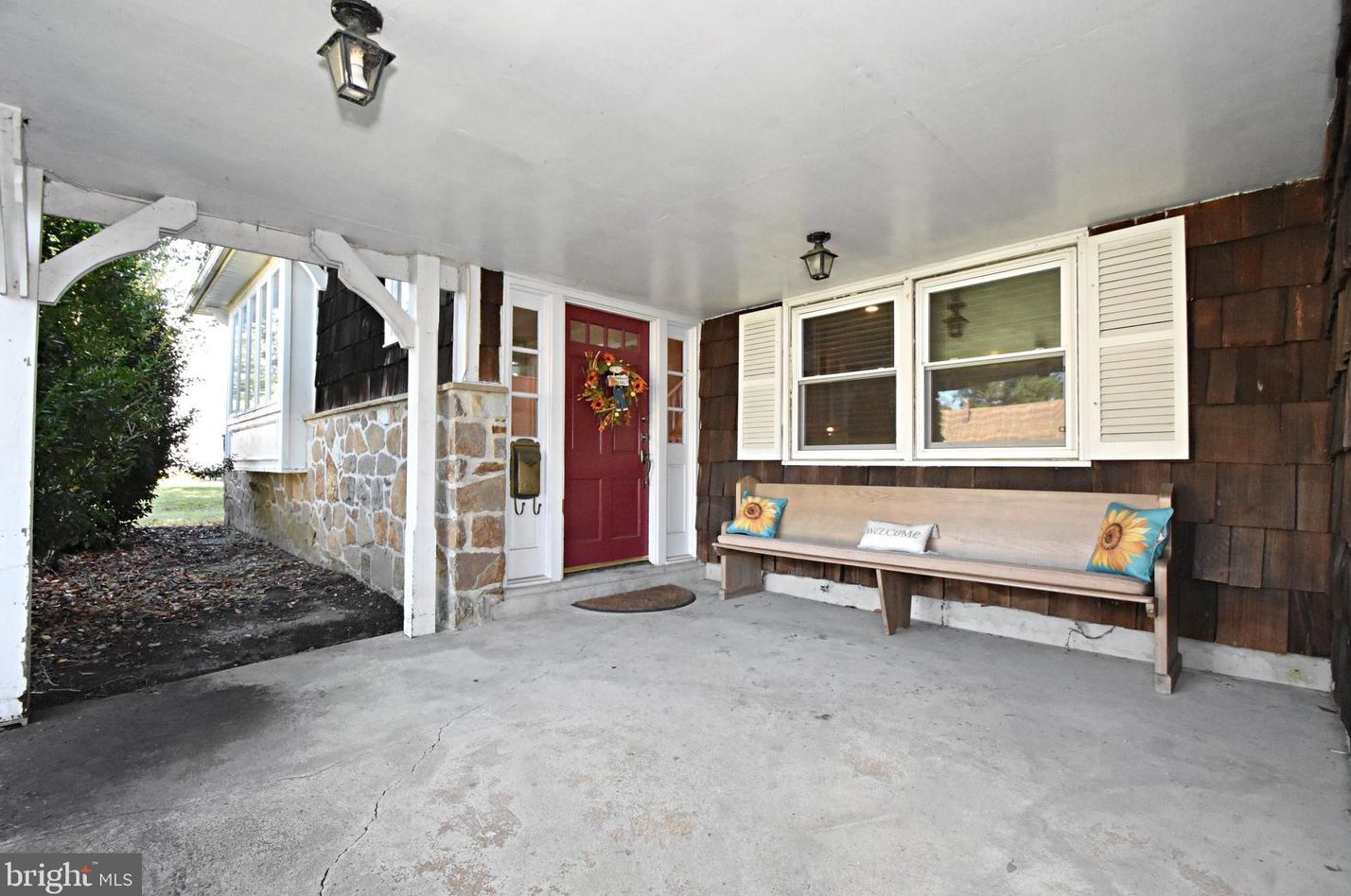 712 Parry Blvd, Riverton, NJ 08077