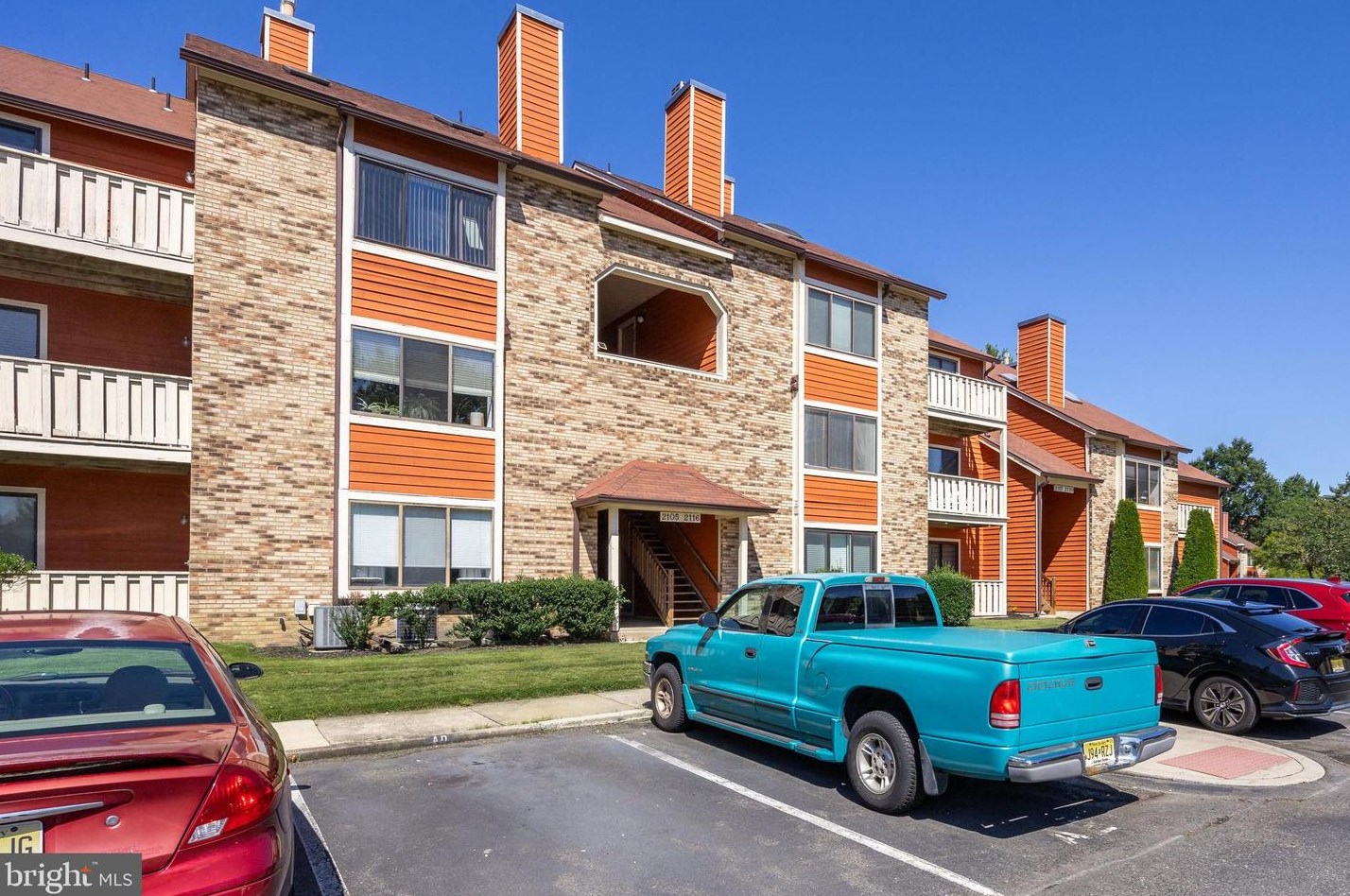 2110 Greenwood Ct, Mount Laurel, NJ 08054-4230