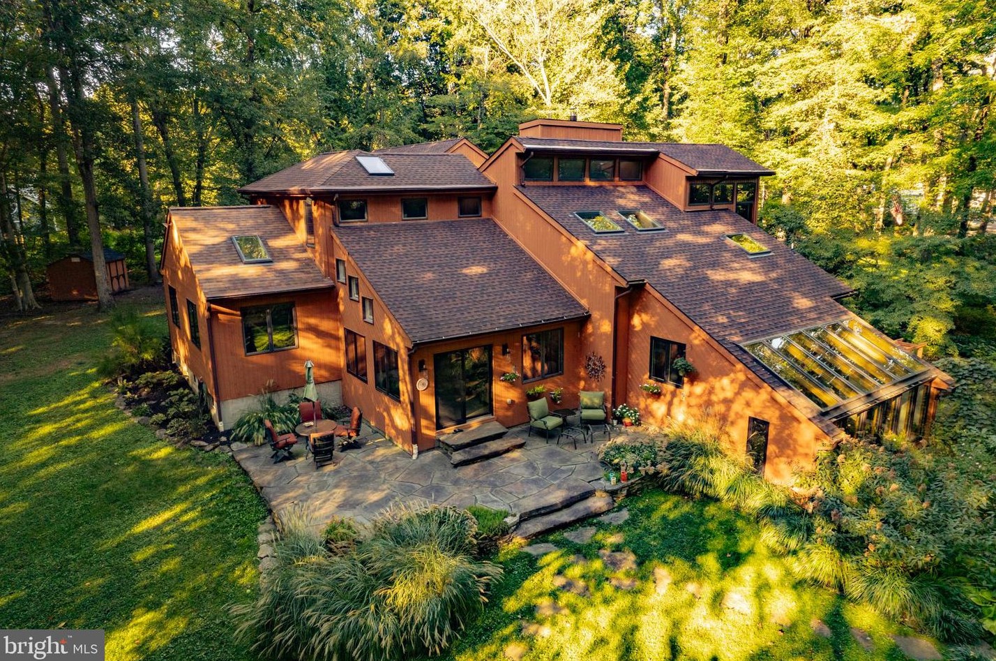 10 Ginger Rd, Chesterfield, NJ 08515-1107