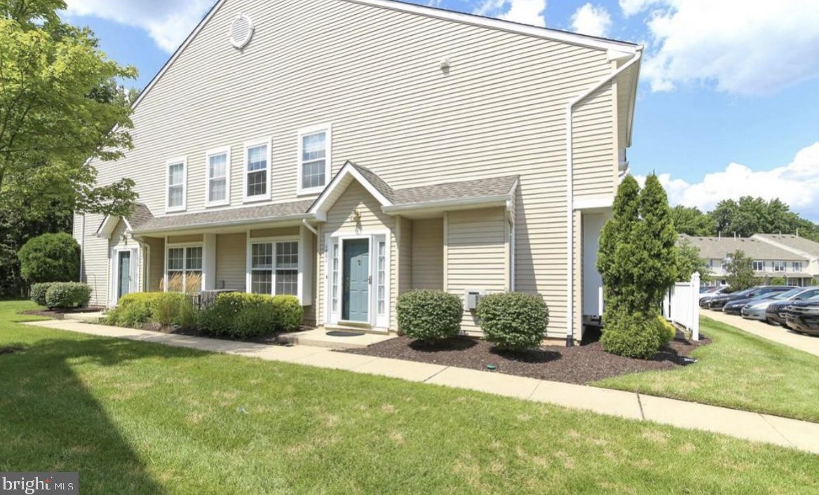 1801 Stokes Rd, Mount Laurel, NJ 08054
