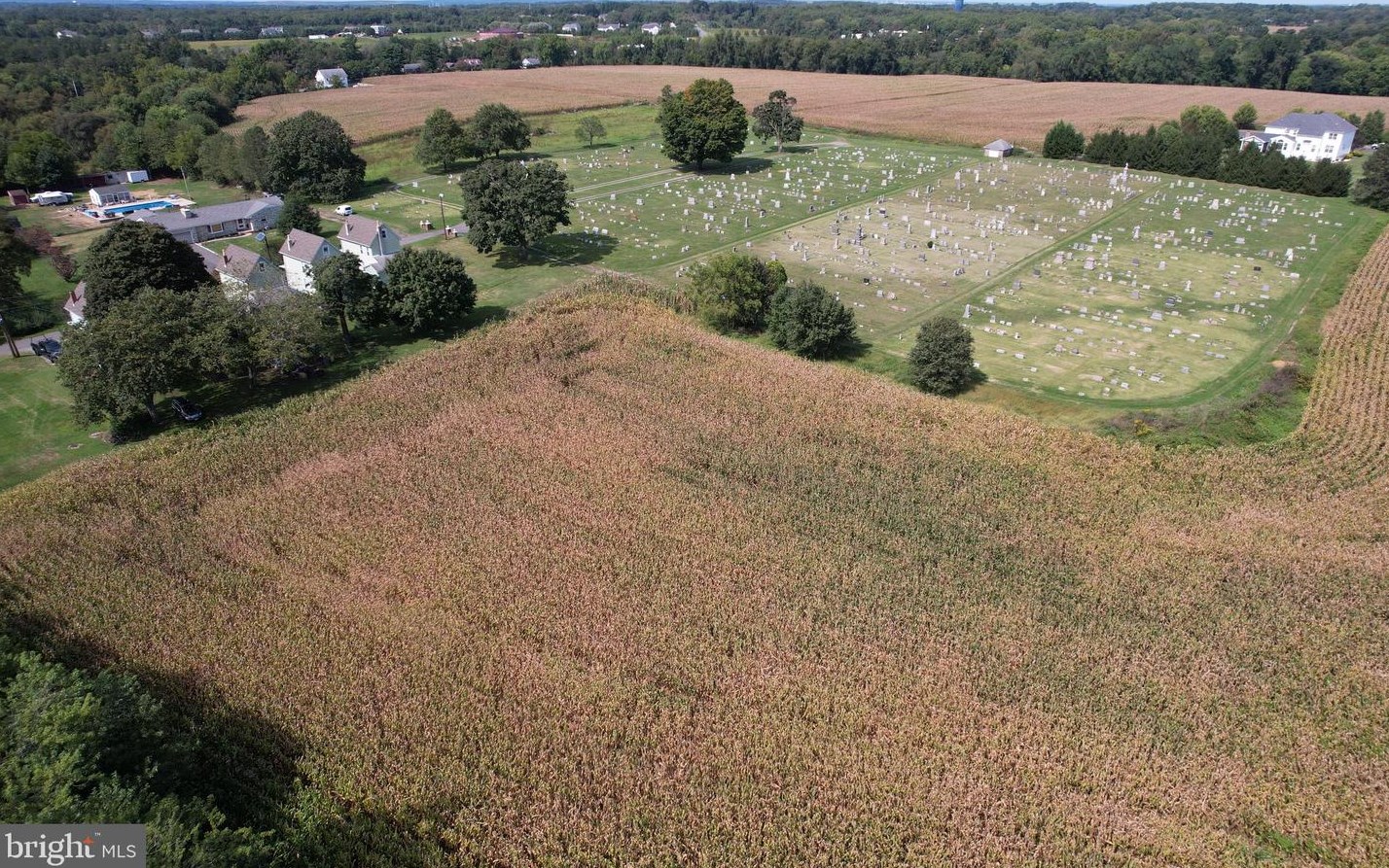 24854 Main St, Columbus NJ 08022-1339 exterior