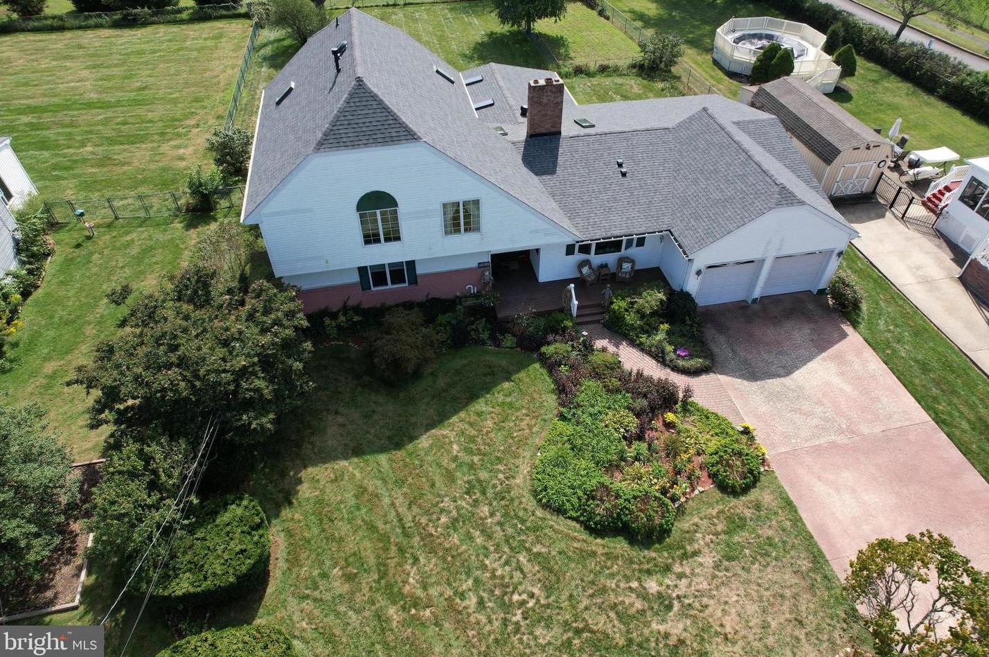 24854 Main St, Columbus NJ 08022-1339 exterior