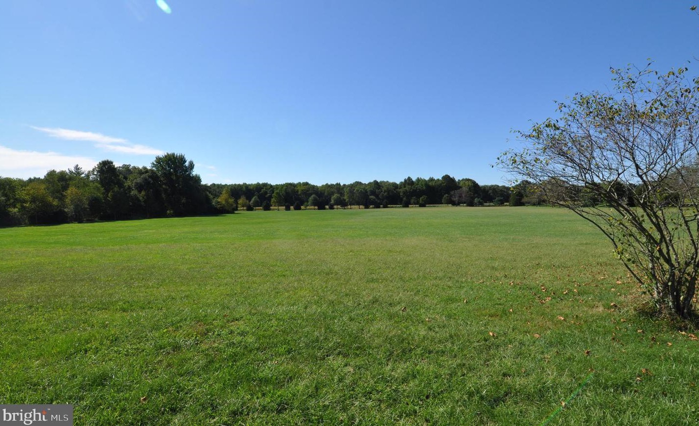 24854 Main St, Columbus NJ 08022-1339 exterior