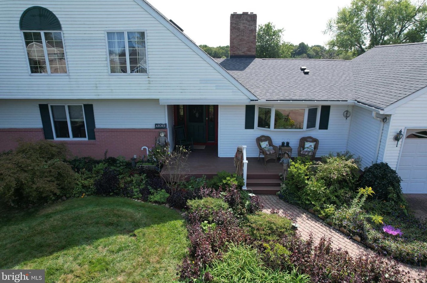 24854 Main St, Columbus NJ 08022-1339 exterior