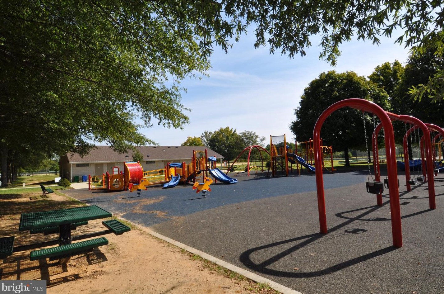 24854 Main St, Columbus NJ 08022-1339 exterior