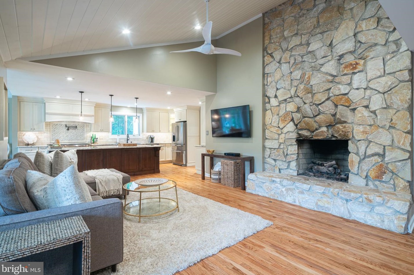 23 Pontiac Dr, Medford NJ 08055-8146 exterior