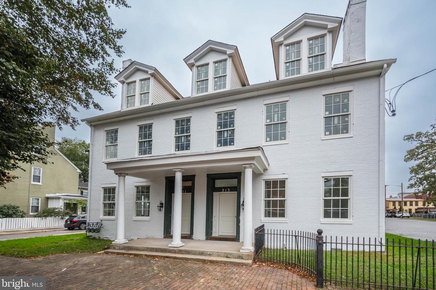 211 E Union St #2, Burlington, NJ 08016