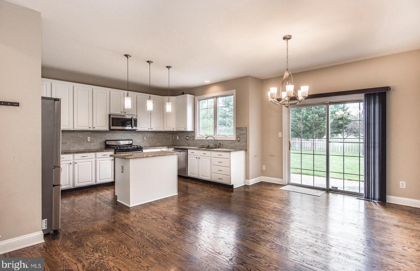 7 Amaryllis Ln, Lumberton Township, NJ 08048