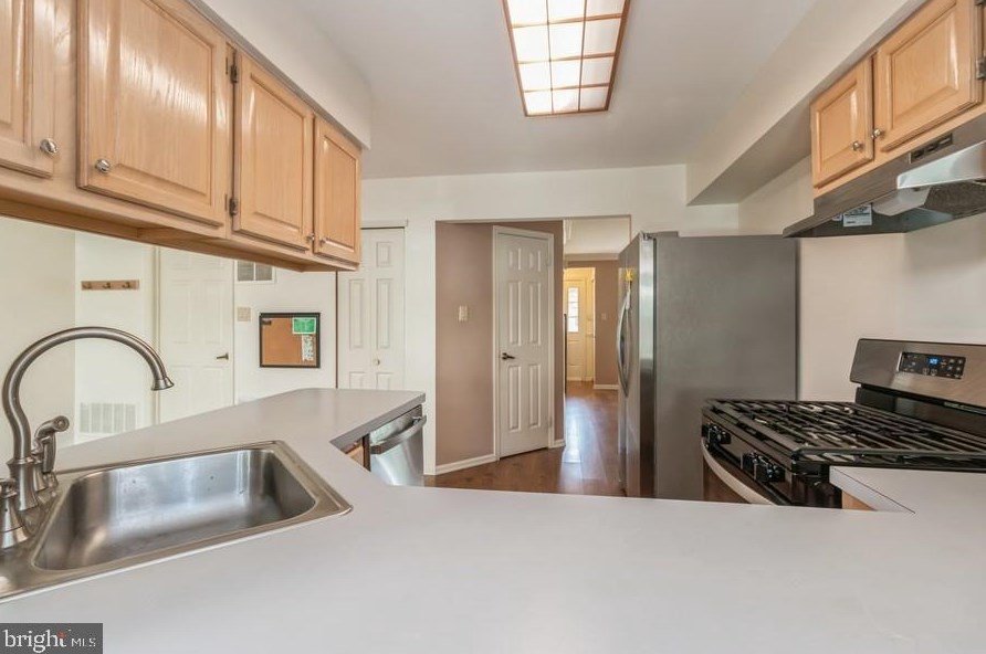 14 Alderton Ln, Mount Laurel NJ  08054-6219 exterior