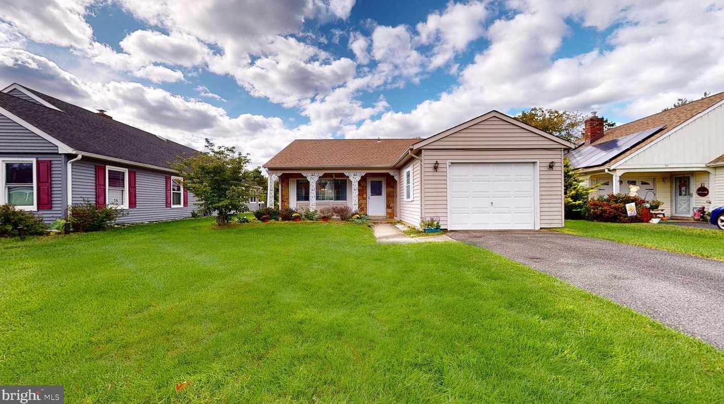 59 Marlborough Dr, Southampton, NJ 08088-1119