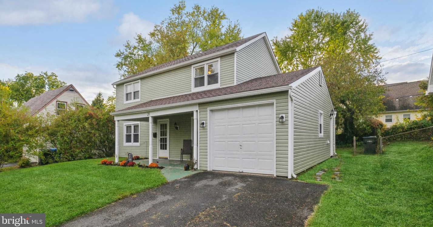 21 Hargrove Ln, Willingboro, NJ 08046