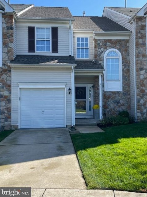15 Farmington Ct, Chesterfield NJ  08505-3184 exterior