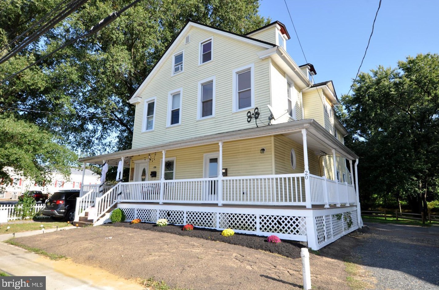 20 New Albany Rd, Moorestown, NJ 08057