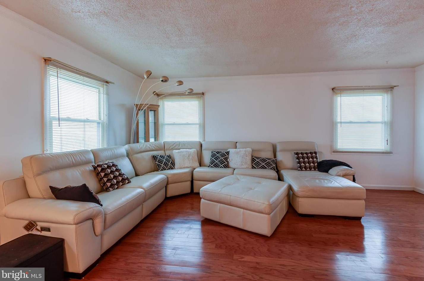 47 Peppermint Ln, Willingboro NJ  08046-2715 exterior