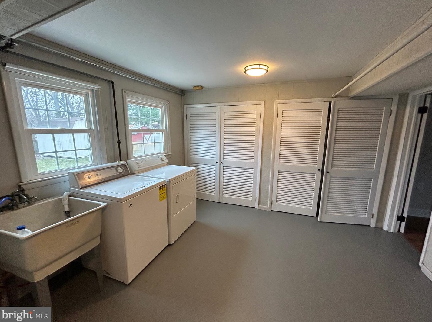 2423 Branch Pike, Riverton NJ  08077-4262 exterior