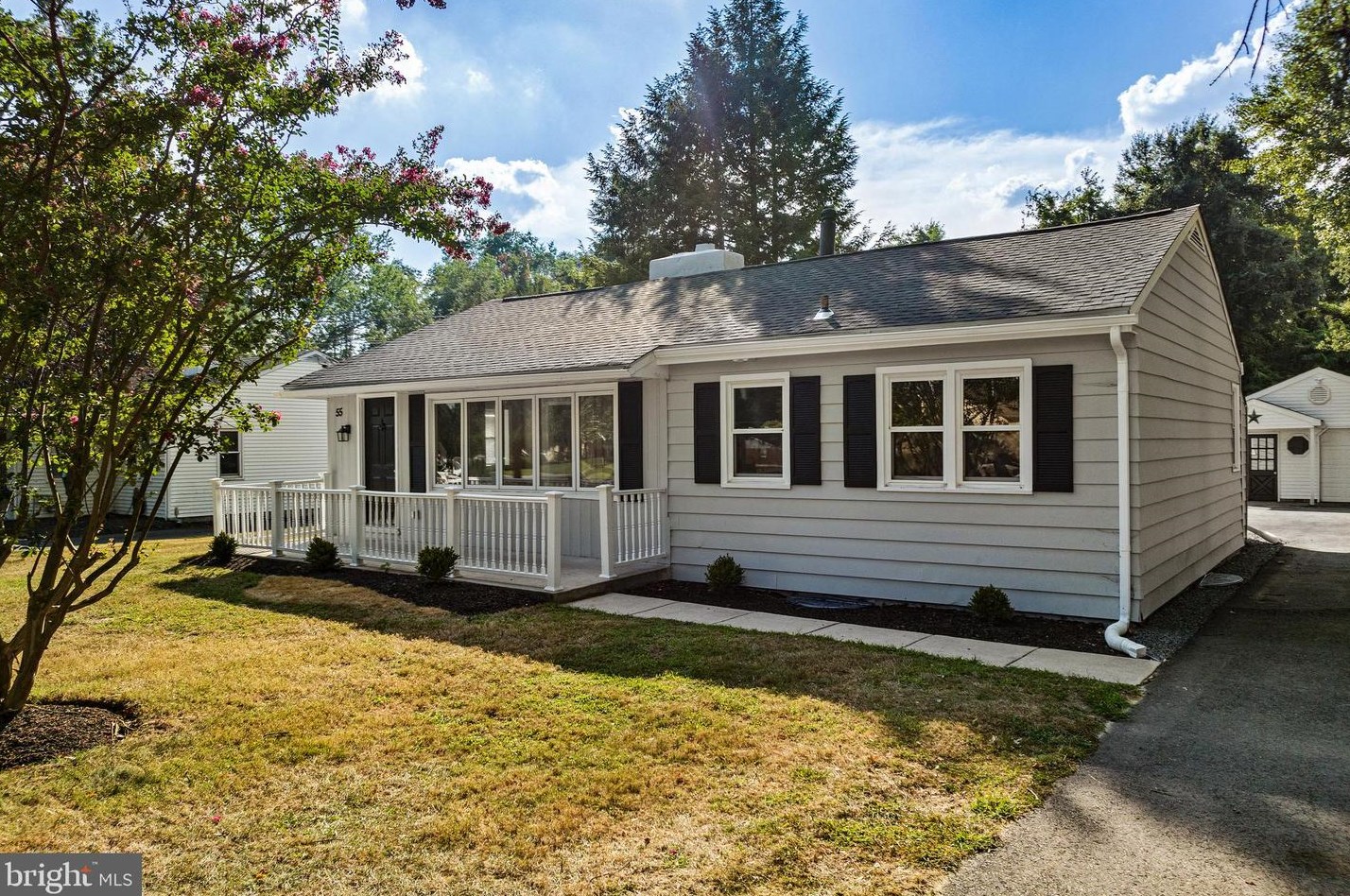 55 Janeway Ave, Moorestown, NJ 08057-3714
