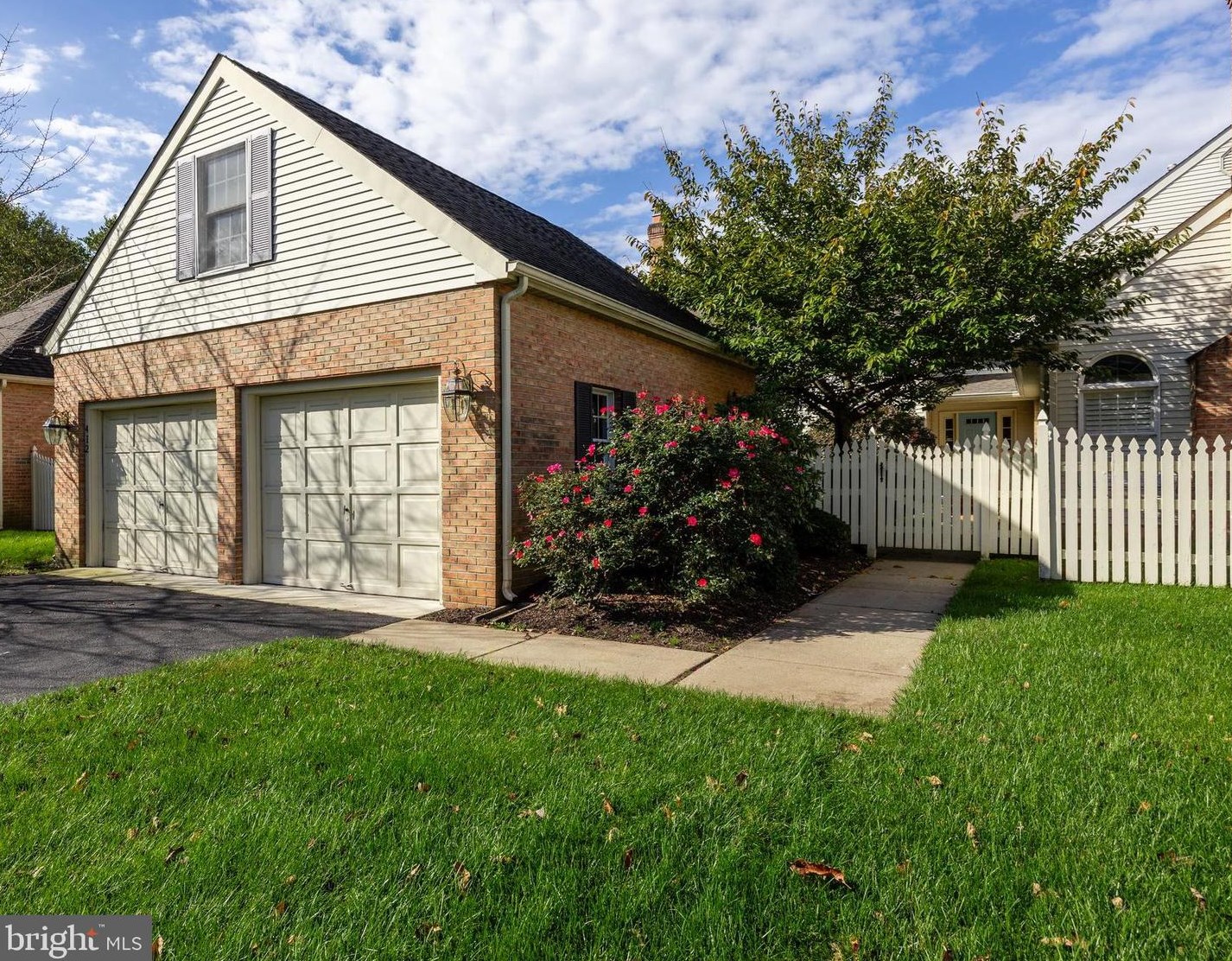 412 Windrow Clusters Dr, Moorestown, NJ 08057