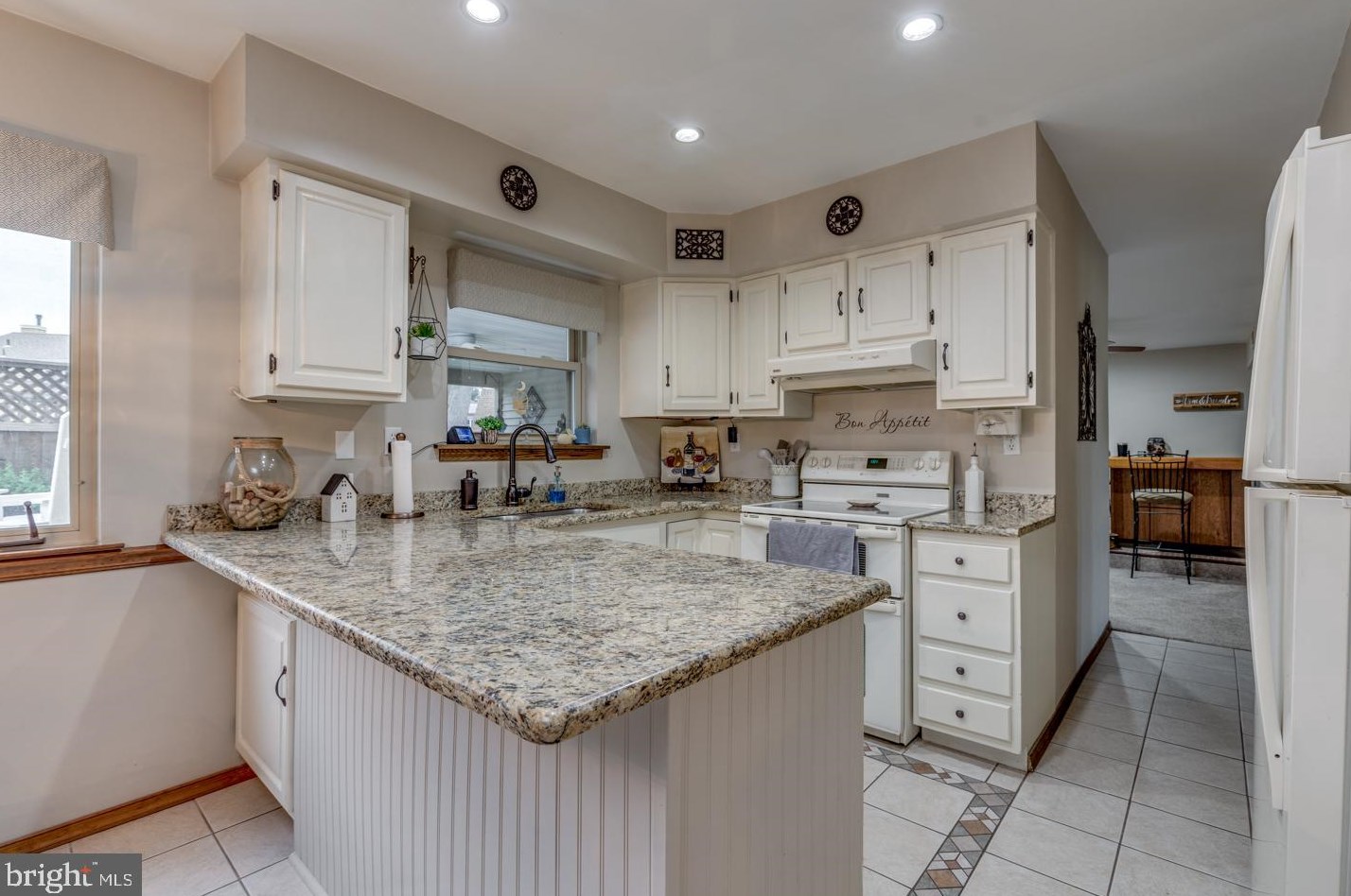 11 Huntington Way, Mount Laurel, NJ 08054