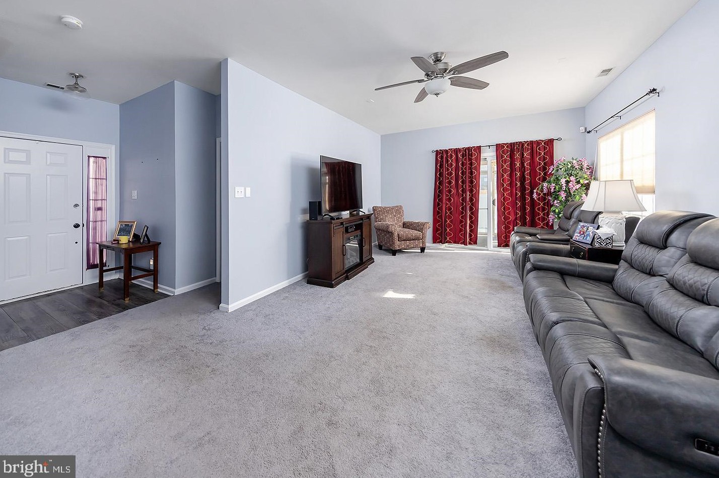 49 Forrestal Dr, Beverly, NJ 08010