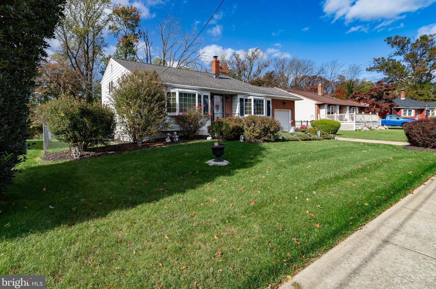 28 Landon Dr, Chesterfield, NJ 08505