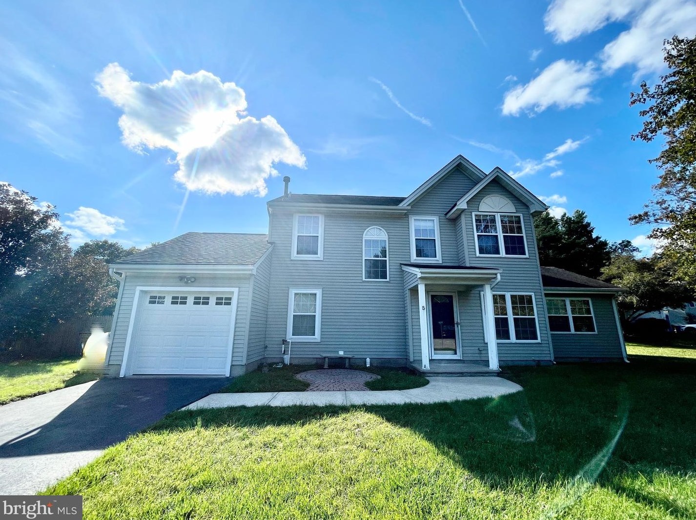 5 Warren Way, Burlington, NJ 08016