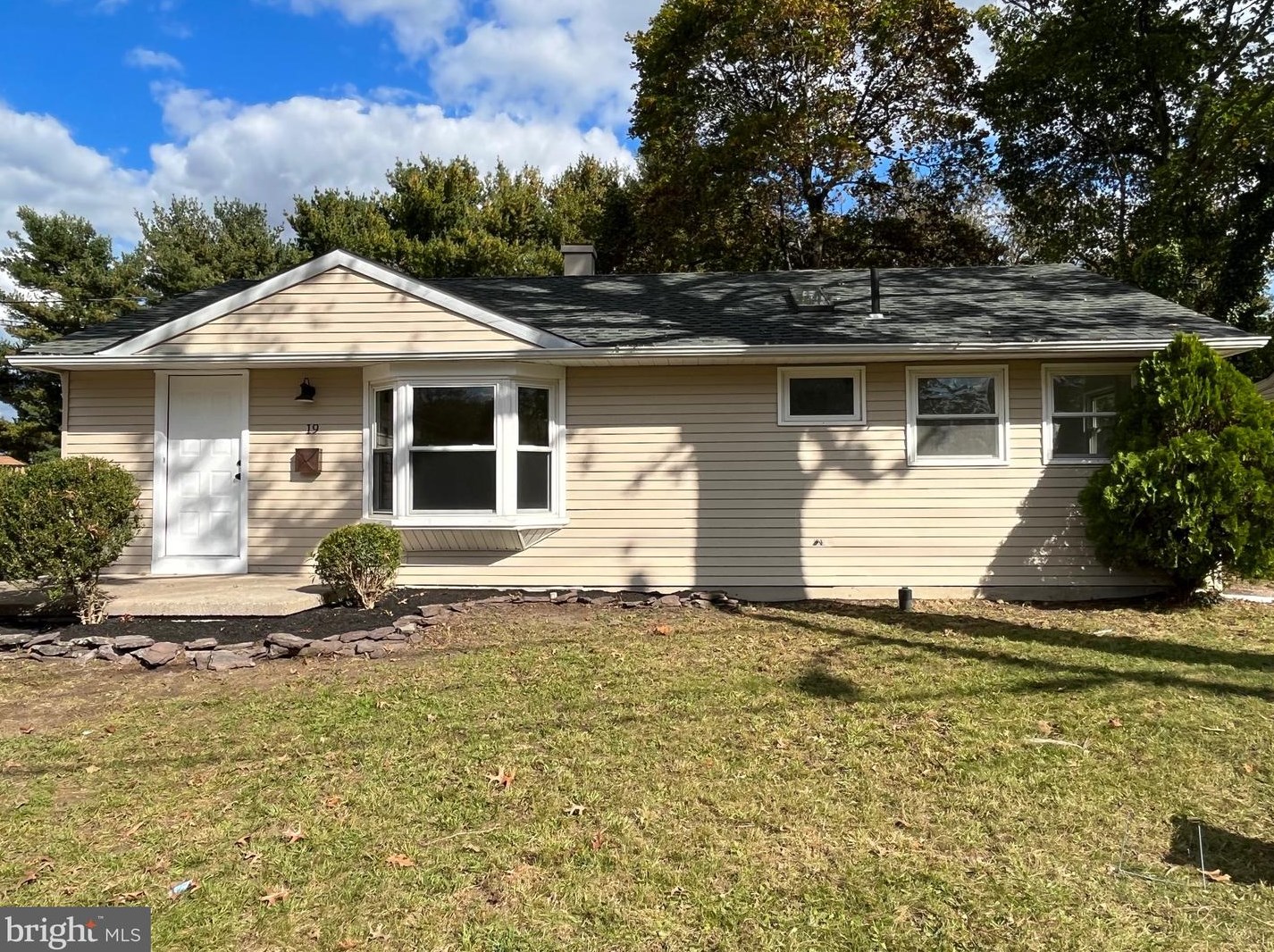 19 Nassau Rd, Lumberton Township, NJ 08048